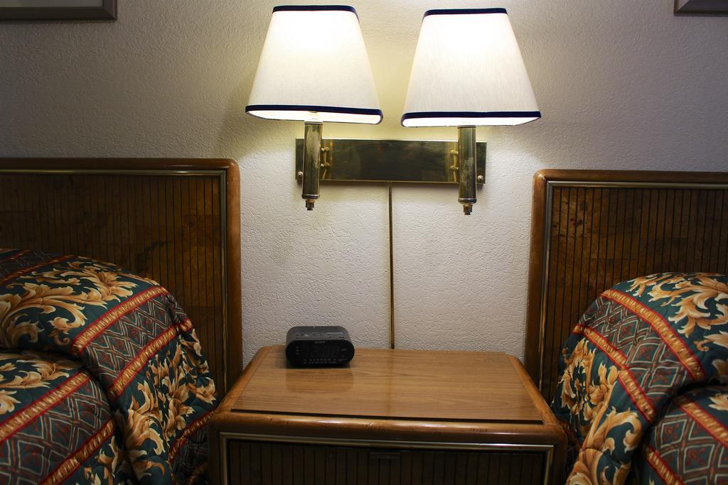 Starlite Motel 2*